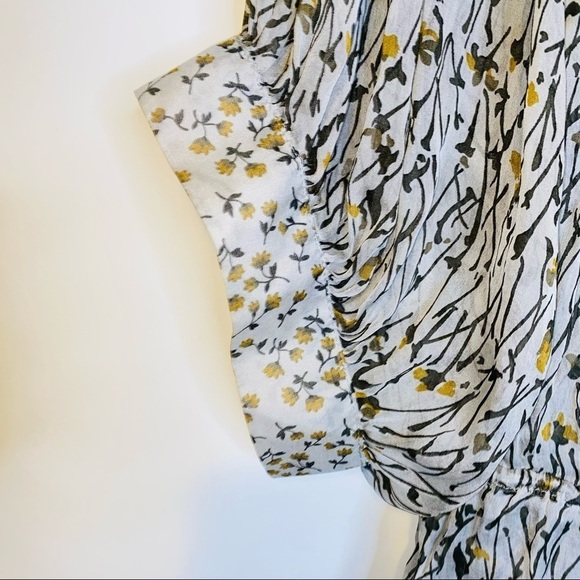 NWOT Zara Sage Floral Boho 100% Silk Sheer 3/4 Cuffed Sleeve Top Size M - Picture 7 of 11